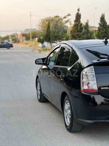 Toyota Prius-5
