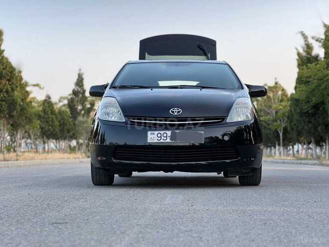 Toyota Prius-12
