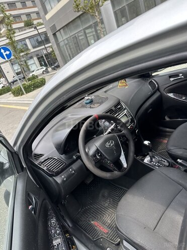 Hyundai Accent 2012, 251,000 km - 1.6 l - Bakı