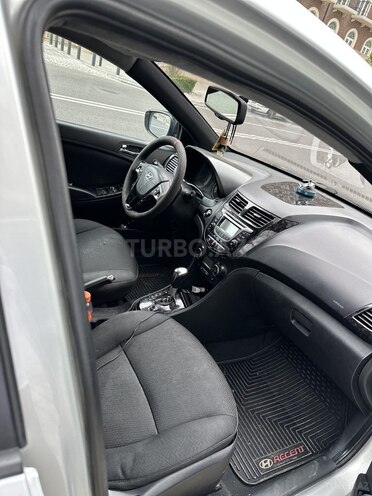 Hyundai Accent 2012, 251,000 km - 1.6 l - Bakı