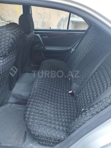Mercedes E 220 d 1999, 452,000 km - 2.2 l - Bakı