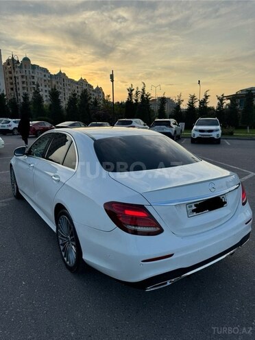 Mercedes E 220 d 2018, 111,462 km - 2.0 l - Bakı