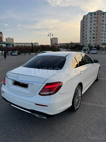 Mercedes E 220 d 2018, 111,462 km - 2.0 l - Bakı