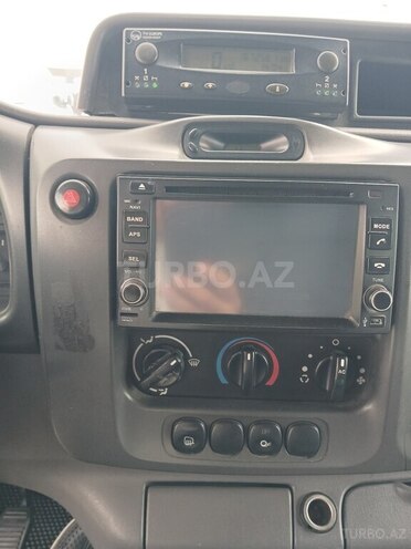 Ford Transit-5