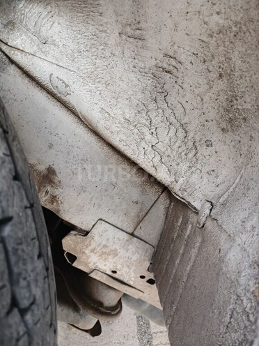 Ford Transit-9