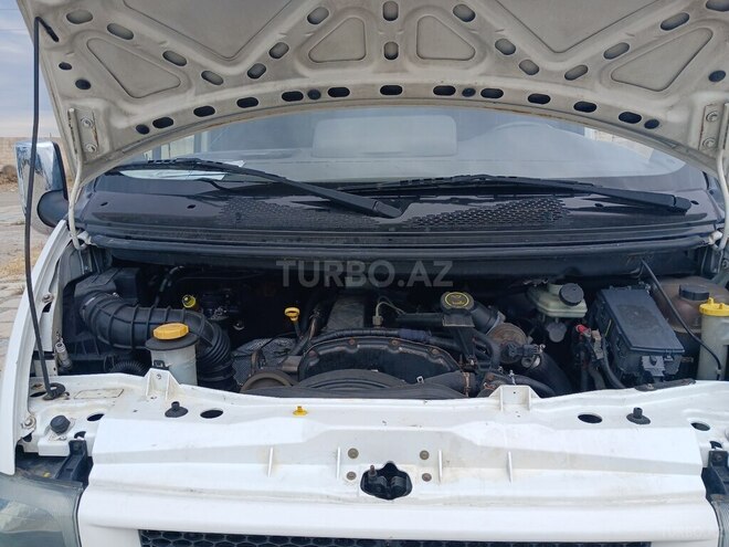 Ford Transit-17