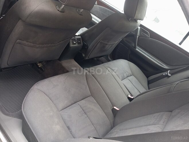 Mercedes E 230 1996, 257,000 km - 2.3 l - Bakı