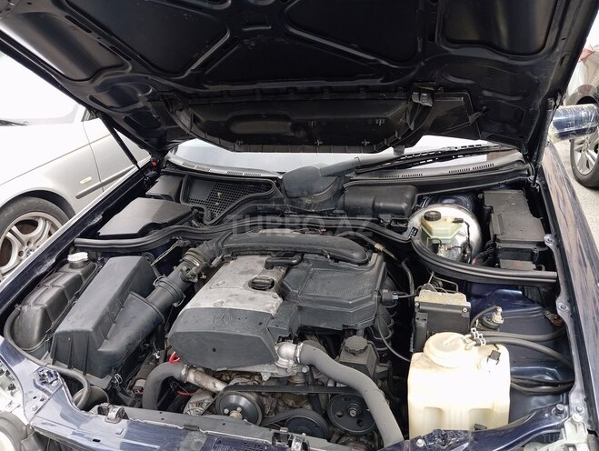 Mercedes E 230 1996, 257,000 km - 2.3 l - Bakı