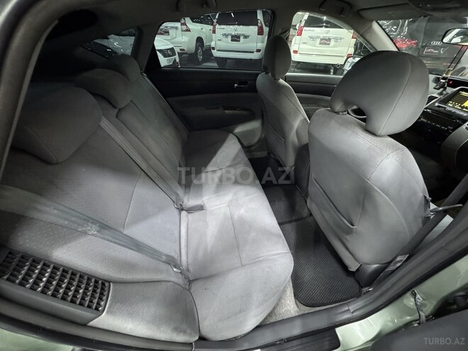 Toyota Prius-15