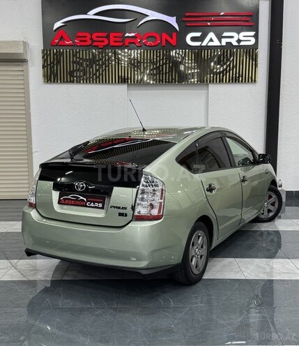 Toyota Prius-9