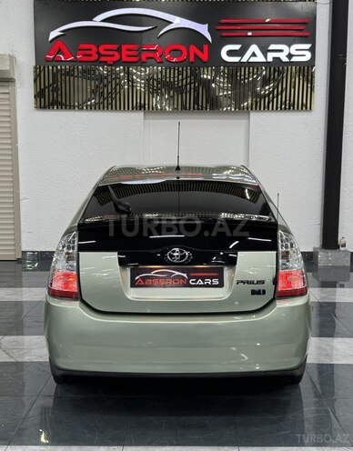 Toyota Prius-7