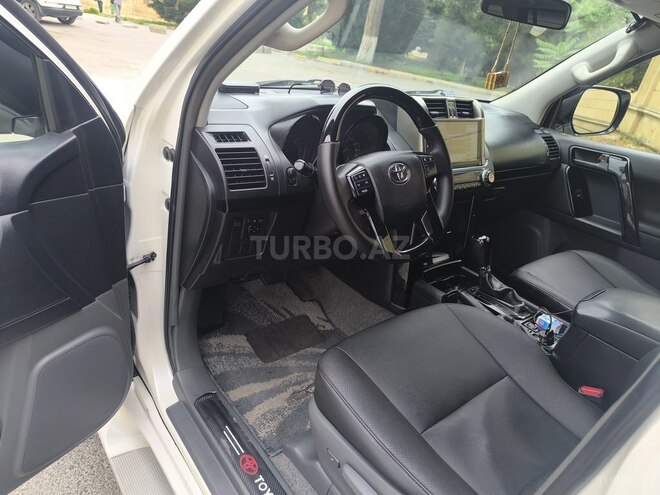 Toyota Land Cruiser Prado 2010, 200,000 km - 2.7 л - Bakı