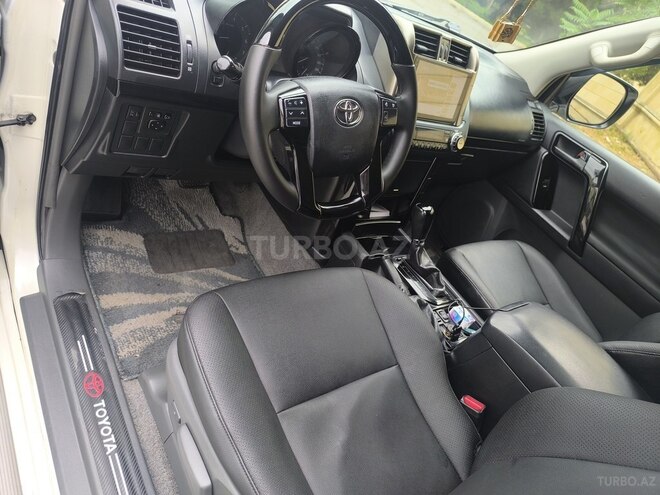 Toyota Land Cruiser Prado 2010, 200,000 km - 2.7 л - Bakı