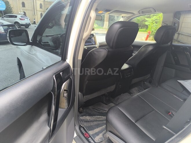 Toyota Land Cruiser Prado 2010, 200,000 km - 2.7 л - Bakı