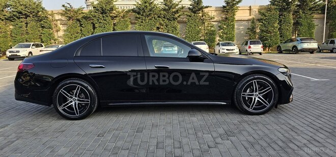 Mercedes E 220 d-5