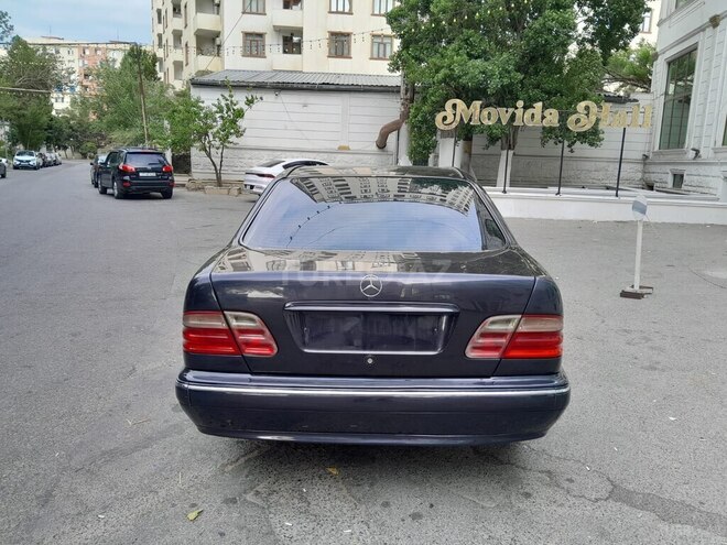 Mercedes E 240 1998, 235,860 km - 2.4 l - Bakı