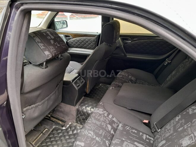 Mercedes E 240 1998, 235,860 km - 2.4 l - Bakı