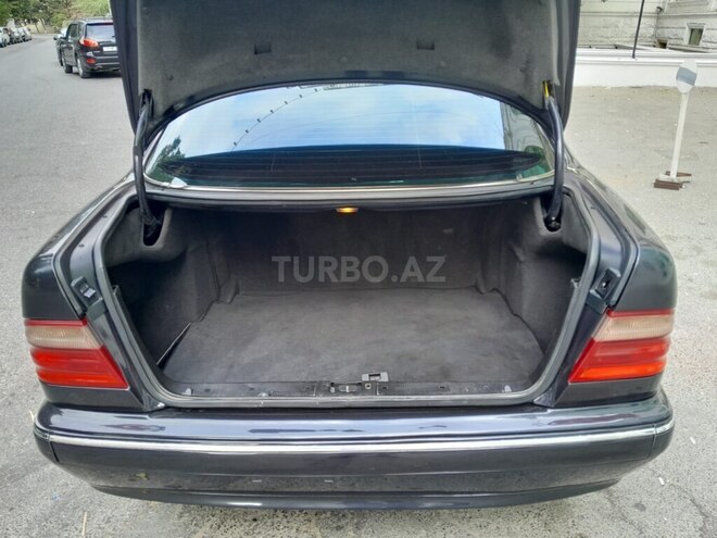 Mercedes E 240 1998, 235,860 km - 2.4 l - Bakı