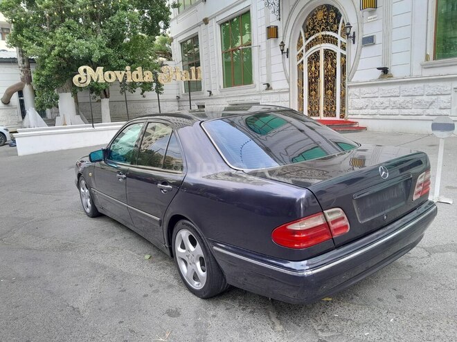 Mercedes E 240 1998, 235,860 km - 2.4 l - Bakı