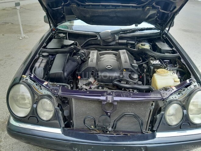 Mercedes E 240 1998, 235,860 km - 2.4 l - Bakı