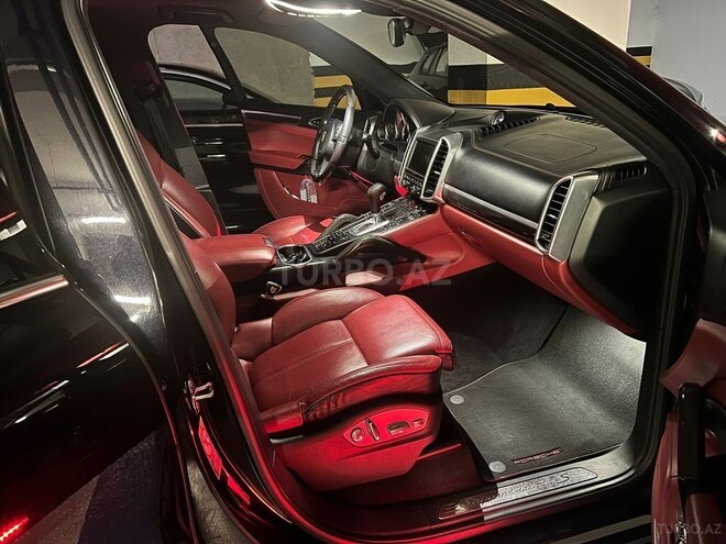 Porsche Cayenne Turbo S 2013, 120,000 km - 4.8 l - Bakı