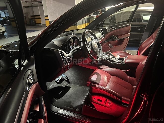 Porsche Cayenne Turbo S 2013, 120,000 km - 4.8 l - Bakı