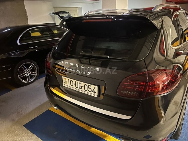 Porsche Cayenne Turbo S 2013, 120,000 km - 4.8 l - Bakı