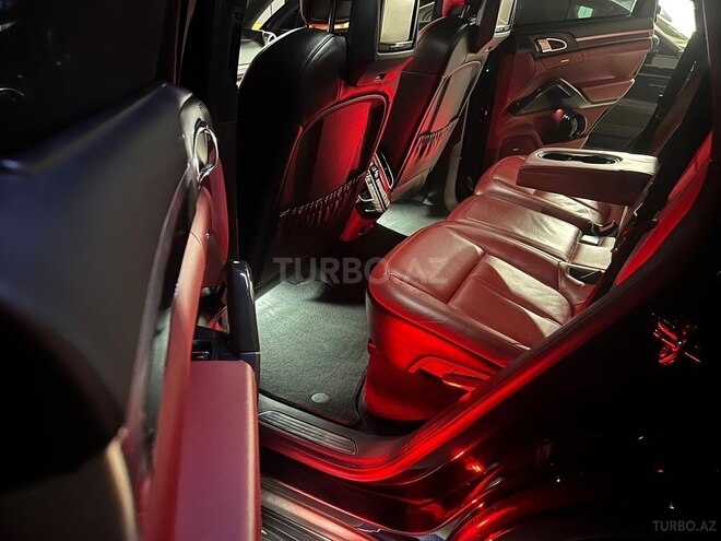 Porsche Cayenne Turbo S 2013, 120,000 km - 4.8 l - Bakı