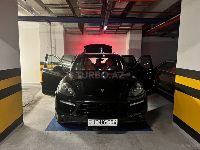 Porsche Cayenne Turbo S 2013, 120,000 km - 4.8 l - Bakı