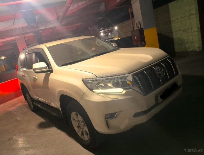 Toyota Land Cruiser Prado-5