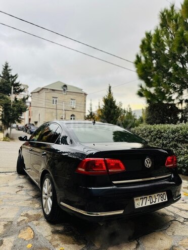 Volkswagen Passat 2014, 240,000 km - 1.8 л - Bakı