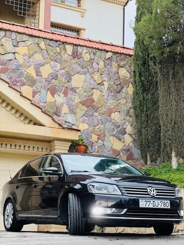 Volkswagen Passat 2014, 240,000 km - 1.8 л - Bakı