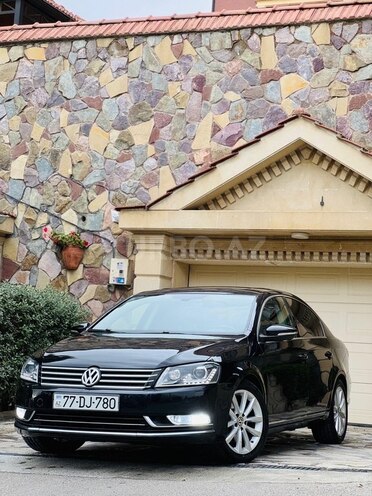Volkswagen Passat 2014, 240,000 km - 1.8 л - Bakı
