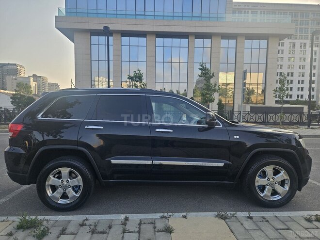 Jeep Grand Cherokee 2011, 372,942 km - 3.6 л - Bakı