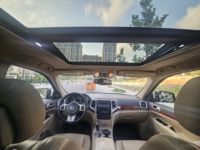 Jeep Grand Cherokee 2011, 372,942 km - 3.6 л - Bakı