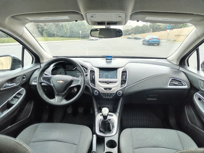 Chevrolet Cruze-8