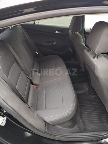 Chevrolet Cruze-9