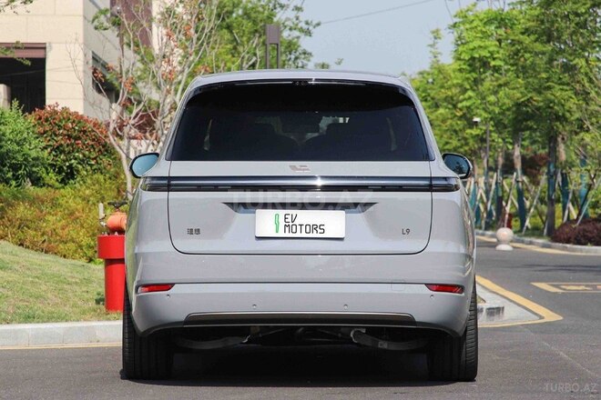 Li Auto L9-5