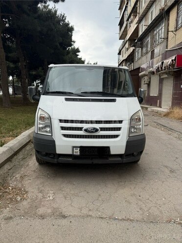 Ford Transit-1