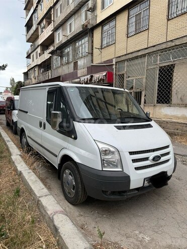 Ford Transit-2