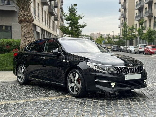 Kia K5-4