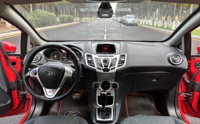 Ford Fiesta 2012, 198,000 km - 1.4 l - Bakı