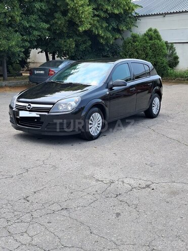 Opel Astra 2009, 207,800 km - 1.4 l - Şəki