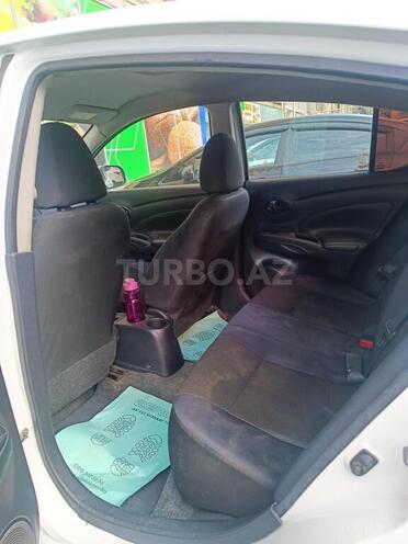 Nissan Versa 2011, 375,000 km - 1.8 l - Bakı
