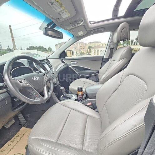Hyundai Santa Fe-13