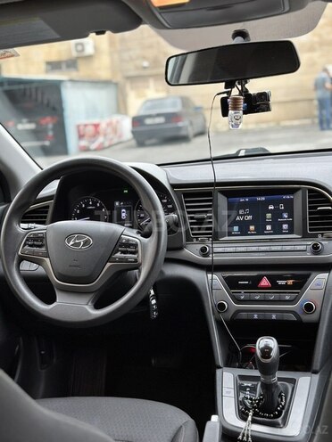 Hyundai Elantra 2017, 95,363 km - 2.0 l - Bakı