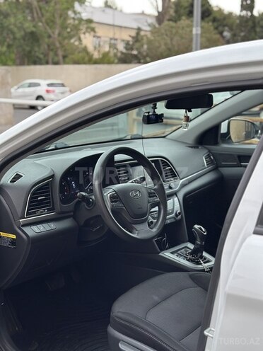 Hyundai Elantra 2017, 95,363 km - 2.0 l - Bakı