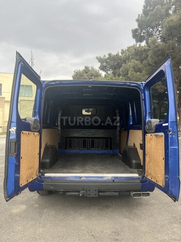 Ford Transit-10
