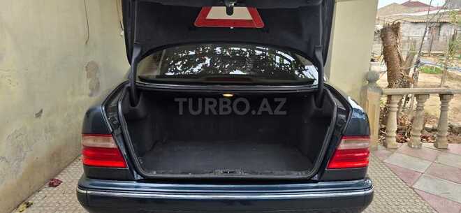 Mercedes E 280 1999, 257,000 km - 2.8 l - Bakı