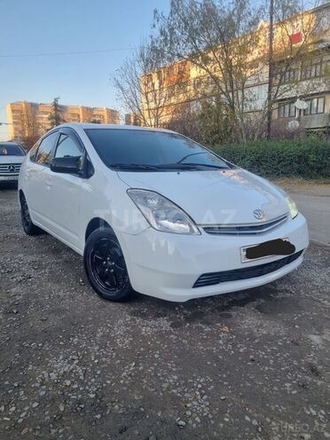Toyota Prius-1